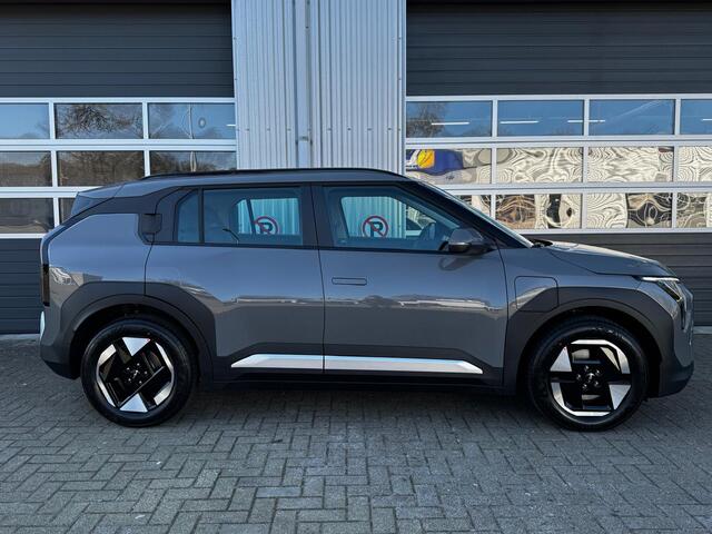 KIA EV3 Air 58.3 kWh - ¤3.000 INRUILPREMIE - Direct leverbaar - Navigatie - Cruise Control - Airco - Keyless - Fabrieksgarantie tot 03-2032