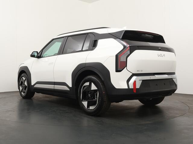 KIA EV3 Plus 58.3 kWh (NIEUW) - Stoelverwarming - Blind Spot - Navigatie - Apple Carplay/Android Auto - 7 jaar Fabrieksgarantie