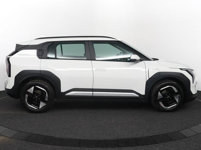KIA EV3 Air 58.3 kWh - ¤3.000 Inruilpremie - Apple Carplay/Android Auto - Parkeersensor voor en achter Direct Leverbaar!