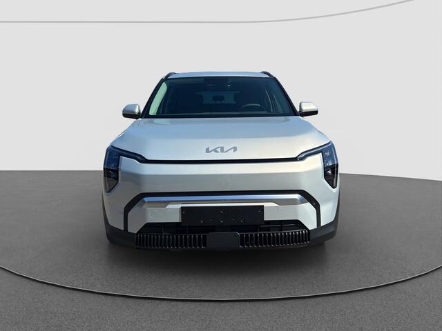 KIA EV3 Plus 81.4 kWh Stoelverwarming | stuurverwarming | Navigatie | Privacy Glass