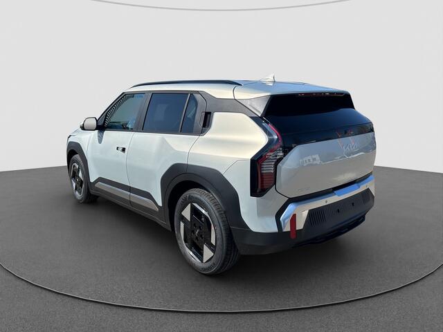 KIA EV3 Plus 81.4 kWh Stoelverwarming | stuurverwarming | Navigatie | Privacy Glass