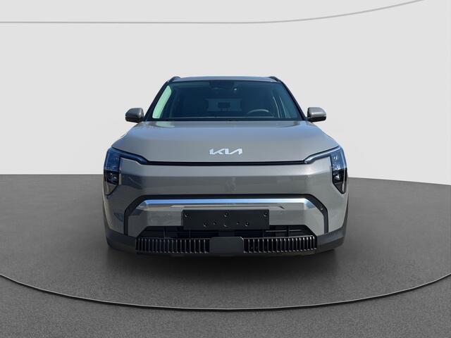 KIA EV3 Plus 81.4 kWh Stoelverwarming | Stuurverwarming | Navigatie | Privacy Glass