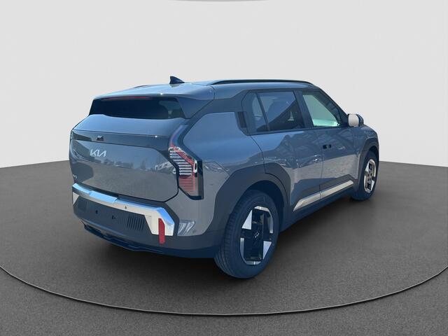 KIA EV3 Plus 81.4 kWh Stoelverwarming | Stuurverwarming | Navigatie | Privacy Glass