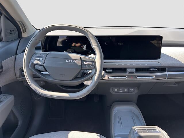 KIA EV3 Plus 81.4 kWh Stoelverwarming | Stuurverwarming | Navigatie | Privacy Glass