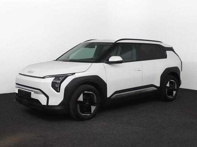 KIA EV3 Plus 58.3 kWh -¤ 3000,- INRUILPREMIE - Voorstoelen & stuurwiel verwarmd - Apple Carplay/Android Auto - Direct leverbaar!