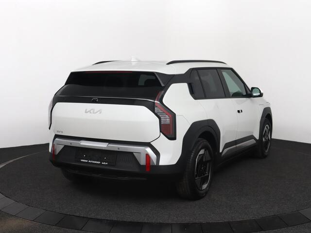 KIA EV3 Plus 58.3 kWh -¤ 3000,- INRUILPREMIE - Voorstoelen & stuurwiel verwarmd - Apple Carplay/Android Auto - Direct leverbaar!