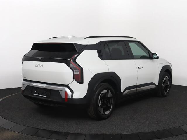 KIA EV3 Plus 58.3 kWh -¤ 3000,- INRUILPREMIE - Voorstoelen & stuurwiel verwarmd - Apple Carplay/Android Auto - Direct leverbaar!