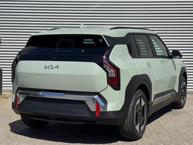 KIA EV3 Plus 58.3 kWh | Tijdelijk Kia inruilpremie ¤ 3000,- Bij Aanschaf | Parkeersensoren Voor + Achter | Camera | Adaptive Cruise | Keyless | DAB+ | Apple Carplay/ Android Auto