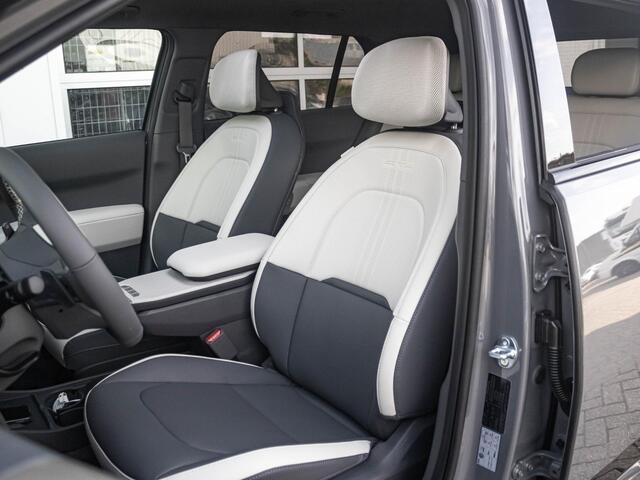 KIA EV3 GT-PlusLine 81.4 kWh l Stoel verwarming en verkoeling l Premium sounds system l Beschikbaar in overleg