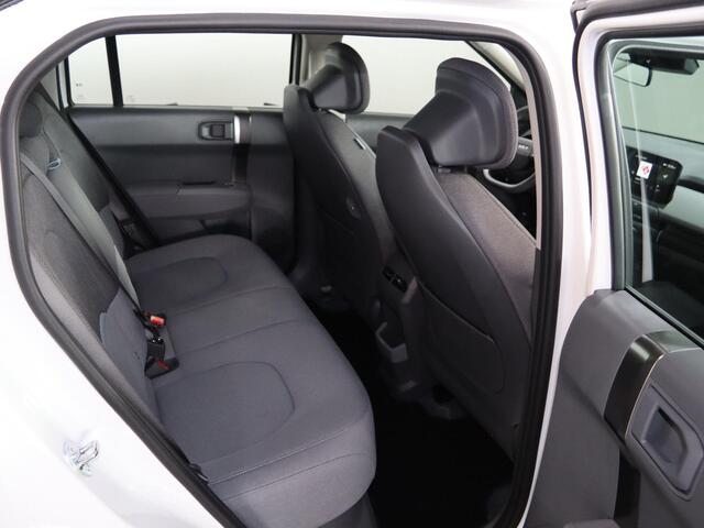 KIA EV3 Air 58.3 kWh | Batterijverwarming | Navigatie | Dual Zone Climate Control | LED-koplampen | Parkeersensoren |