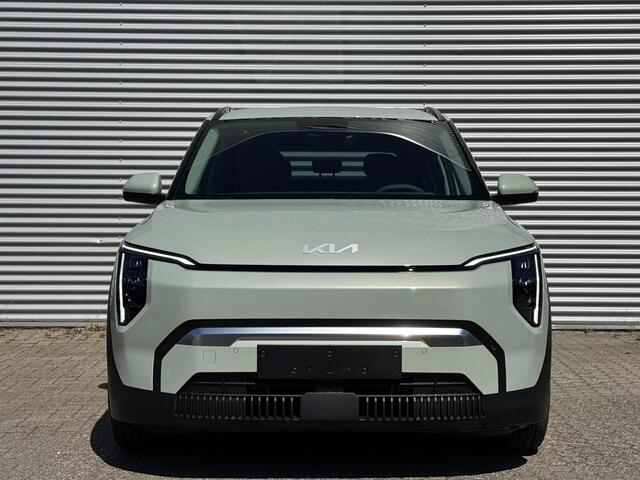 KIA EV3 Plus 58.3 kWh | Privacy Glass | Adaptive Cruise | Stoel- en stuurwielverwarming | Dodehoekassistentie |