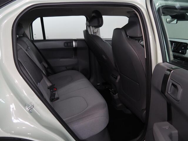 KIA EV3 Air 81.4 kWh | Batterijverwarming | Navigatie | Dual Zone Climate Control | LED-koplampen | Parkeersensoren |