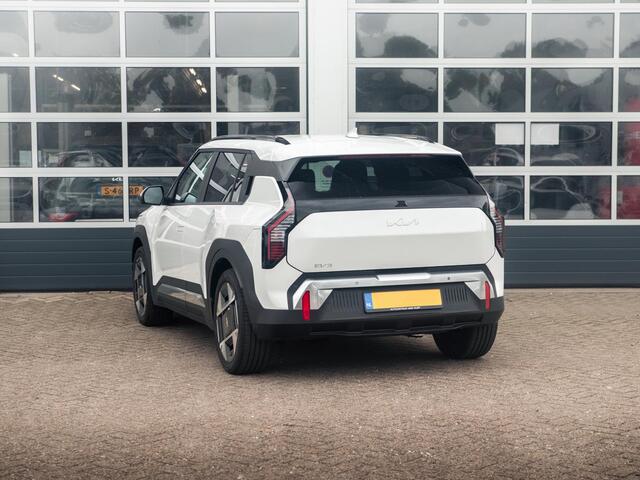 KIA EV3 Plus Advanced 81.4 kWh | Op voorraad | Schuifkanteldak | Stoel en stuurverwarming |