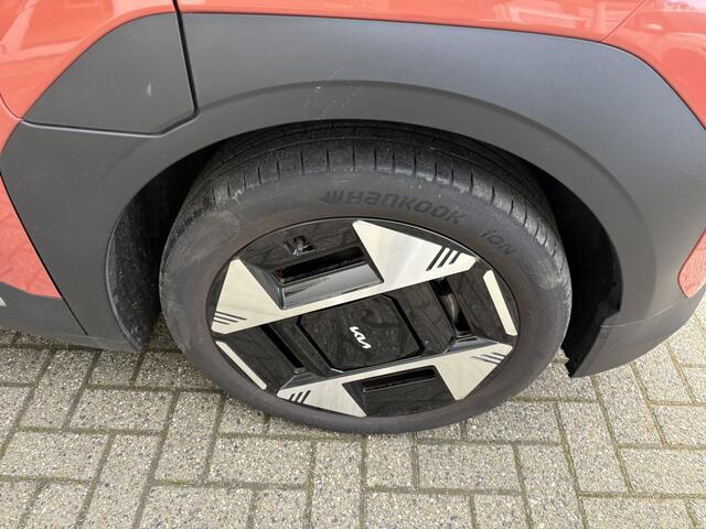 KIA EV3 Plus Advanced 81.4 kWh // Info Roel 0492-588951 19inch // PanoDak // Leder info Roel 0492-588951