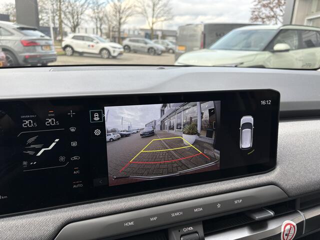 KIA EV3 Plus Advanced 81.4 kWh // Info Roel 0492-588951 19inch // PanoDak // Leder info Roel 0492-588951