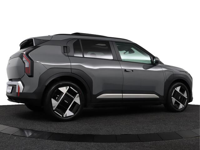 KIA EV3 Plus Advanced 81.4 kWh ¤3000,- Inruilpremie - Stoel-/Stuurverwarming - Schuif-/Kanteldak - Elektrisch Verstelbare Bestuurdersstoel - Parkeersensoren Voor en Achter - Apple Carplay/Android Auto - Fabrieksgarantie tot 2033