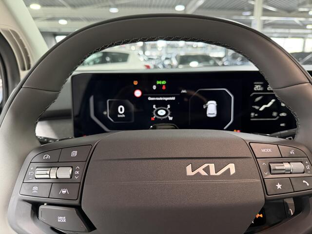 KIA EV3 Plus Advanced 81.4 kWh Stoel en Stuur verwarming, Schuif kantel dak, Apple Carplay/Android Auto, Navigatie, Camera.