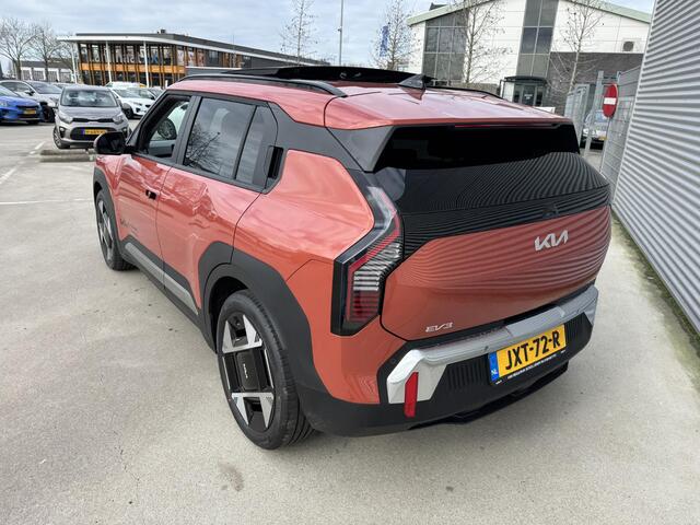 KIA EV3 Plus Advanced 81.4 kWh Demo-auto ! Kmstand kan iets varieeren ! | Informeer altijd even of de auto aanwezig is.