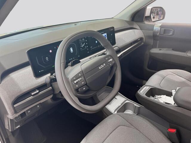 KIA EV3 Plus 81.4 kWh | Dodehoekassistentie | Privacy Glass | Stoel- en stuurwielverwarming | Dual Zone Climate Control | Draadloze oplader voor smartphone |