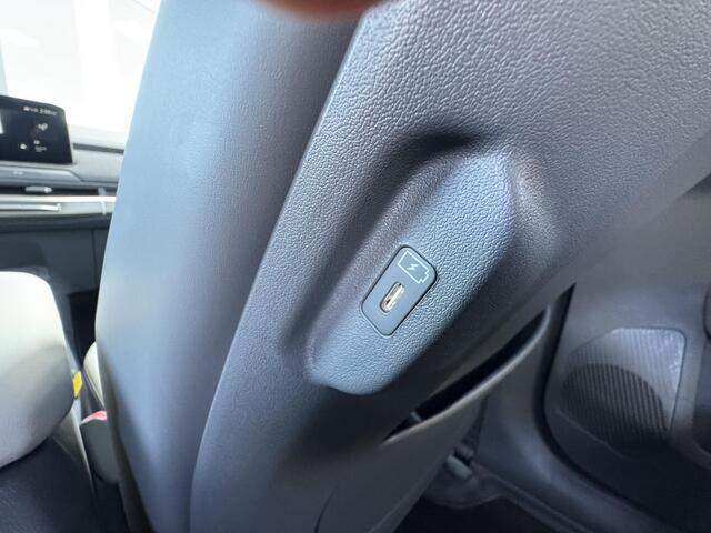 KIA EV3 GT-Line Business Edition 81.4 kWh , Direct Leverbaar!, Tijdelijk Actiemodel!, Complete Uitvoering!, Voorraadkorting!