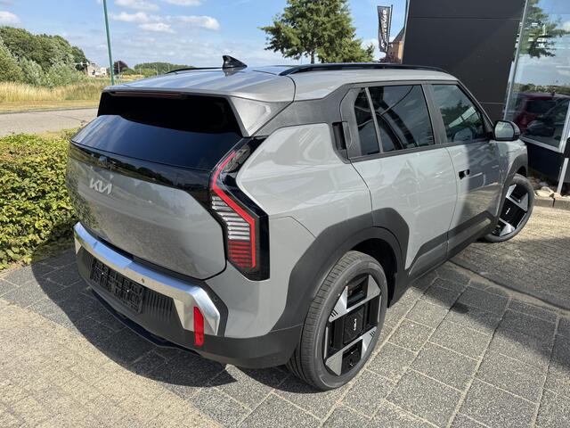 KIA EV3 Plus Advanced 81.4 kWh , Snel Leverbaar!, Inclusief 3000 Euro Inruilpremie, Complete Uitvoering!, Voorraadkorting!