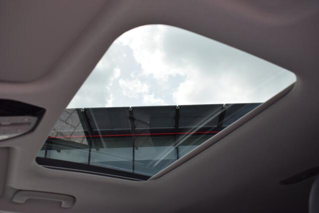 KIA EV3 GT-PlusLine 81.4 kWh | Direct Leverbaar | Memory | Leder | Navigatie | Tot 10Jr. Kia-Garantie | Tot 10jr.Fabrieksgarantie