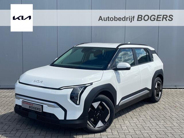 KIA EV3 Air 58.3 kWh Navigatie, Climate Control, Adaptive Cruise Control, Achteruitrijcamera, Keyless Entry