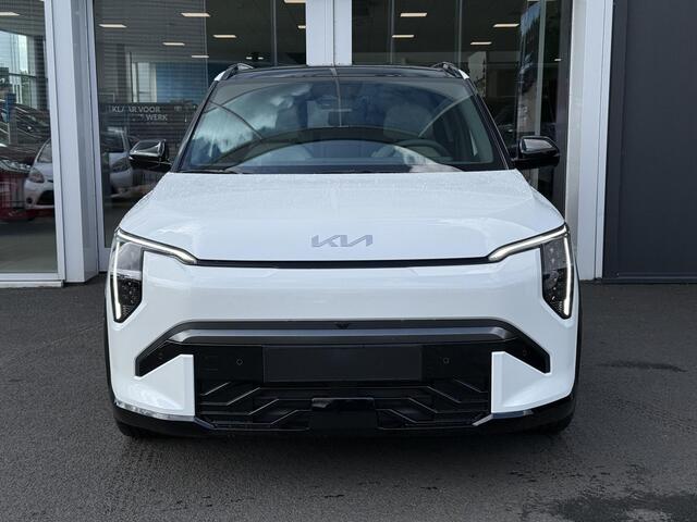 KIA EV3 GT-PlusLine 81.4 kWh | Direct leverbaar | Actieprijs incl. lopende Kia inruilpremie | Schuif/kantel dak | Stoelverwarming/ventilatie | Elektrische voorstoel(en) | Elektrische achterklep |