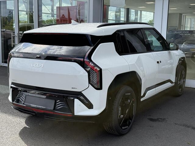 KIA EV3 GT-PlusLine 81.4 kWh | Direct leverbaar | Actieprijs incl. lopende Kia inruilpremie | Schuif/kantel dak | Stoelverwarming/ventilatie | Elektrische voorstoel(en) | Elektrische achterklep |