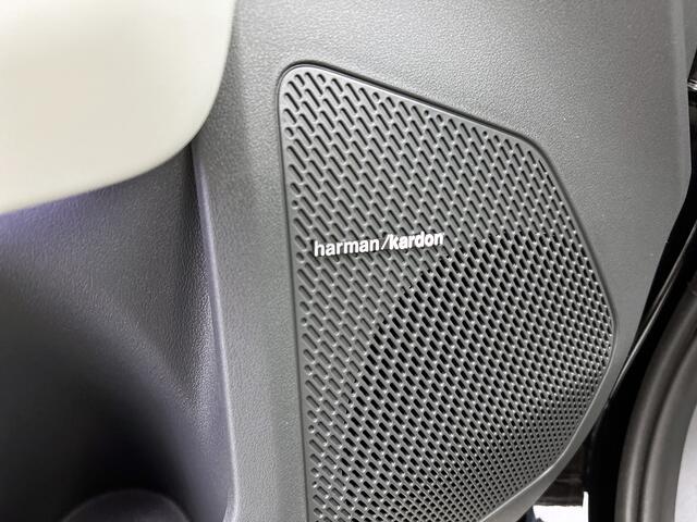 KIA EV3 GT-Line 81.4 kWh | NIEUW!! Uit voorraad leverbaar! | Panoramadak | Stoelverwarming | Harman Kardon |