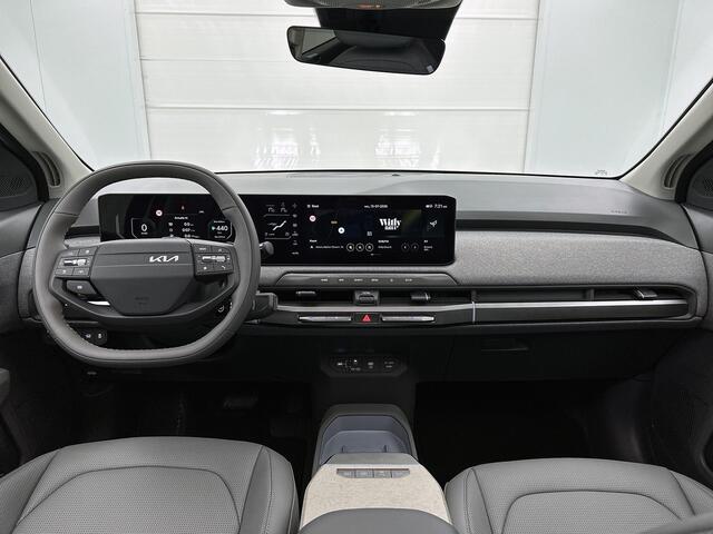 KIA EV3 Plus Advanced 81.4 kWh Matte lak | Panoramadak | Harman Kardon | ** VOORRAAD **