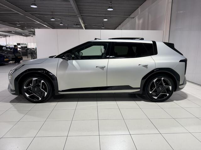 KIA EV4 GT-PlusLine 81.4 kWh ,Unieke kleur Matte Ivory Silver, Direct uit voorraad leverbaar.