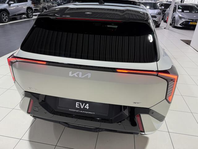 KIA EV4 GT-PlusLine 81.4 kWh ,Unieke kleur Matte Ivory Silver, Direct uit voorraad leverbaar.