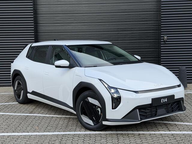 KIA EV4 Air 58.3 kWh | Adaptieve cruise control | Stoel- en stuurwielverwarming | Dual zone climate control | Achteruitrijcamera | Ambient lighting |