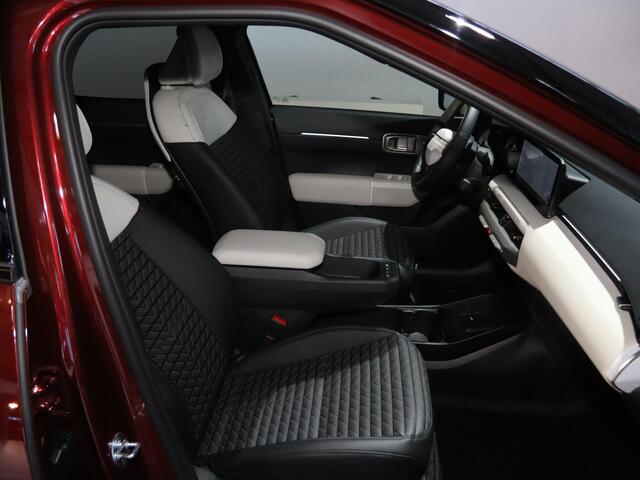 KIA EV4 GT-Line Business Edition 81.4 kWh | Adaptieve cruise control | Stoel- en stuurwielverwarming | Achteruitrijcamera | 19" LM velgen GT-Line | LED-koplampen |