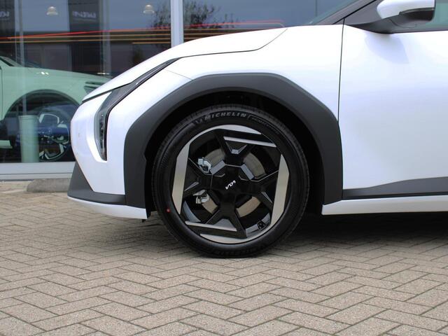 KIA EV4 Plus Advanced 58.3 kWh | DIRECT LEVERBAAR | Schuifkanteldak | Navigatie | Stoel en stuurverwarming | H&K | Elektrische achterklep