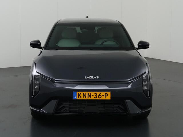 KIA EV4 GT-Line Business Edition 81.4 kWh | Navigatie | Cruise Control Adaptief | Stoel/Stuurverwarming | Climate Control | Parkeercamera | 19" LM velgen | LED | Apple Carplay/Android Auto | Keyless Entry/Go |