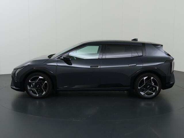 KIA EV4 GT-Line Business Edition 81.4 kWh | Navigatie | Cruise Control Adaptief | Stoel/Stuurverwarming | Climate Control | Parkeercamera | 19" LM velgen | LED | Apple Carplay/Android Auto | Keyless Entry/Go |
