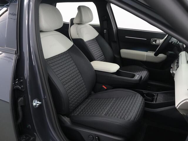 KIA EV4 GT-Line Business Edition 81.4 kWh | Navigatie | Cruise Control Adaptief | Stoel/Stuurverwarming | Climate Control | Parkeercamera | 19" LM velgen | LED | Apple Carplay/Android Auto | Keyless Entry/Go |