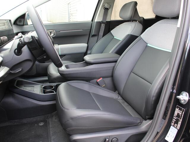 KIA EV4 Plus Advanced 58.3 kWh | PANORAMSICH SCHUIFDAK | HARMAN KARDON | STOEL & STUURVERWARMING |