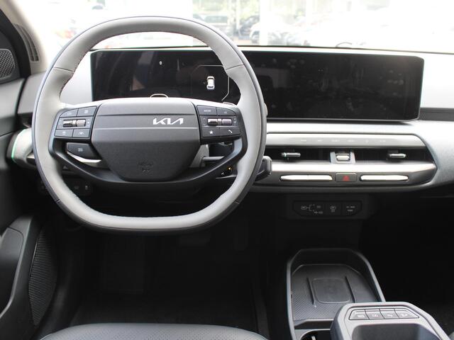 KIA EV4 Plus Advanced 58.3 kWh | PANORAMSICH SCHUIFDAK | HARMAN KARDON | STOEL & STUURVERWARMING |