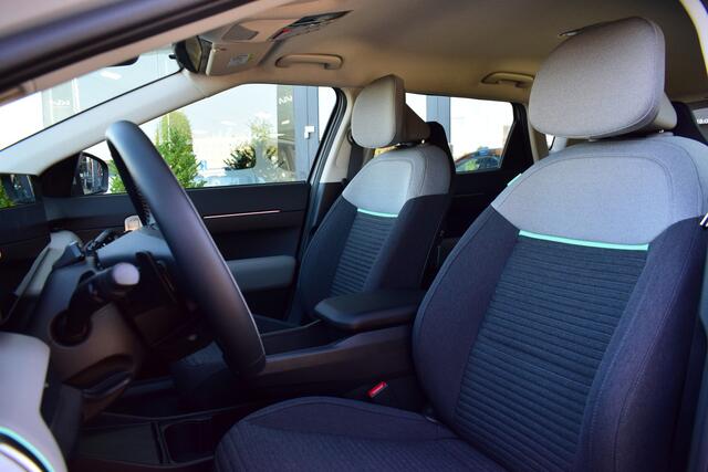 KIA EV4 Air 58.3 kWh | Stoel-/ Stuurverwarming | Adaptieve Cruise Control | Climate Control | Tot 10Jr. Kia-Garantie |