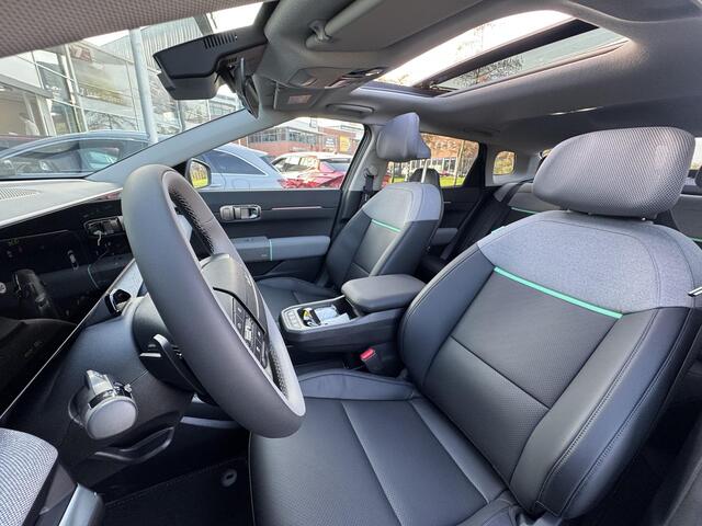 KIA EV4 Fastback Plus Advanced 81.4 kWh , Direct Leverbaar!, Inclusief 3000 euro Inruilpremie!, Complete Uitvoering!, Voorraadkorting!