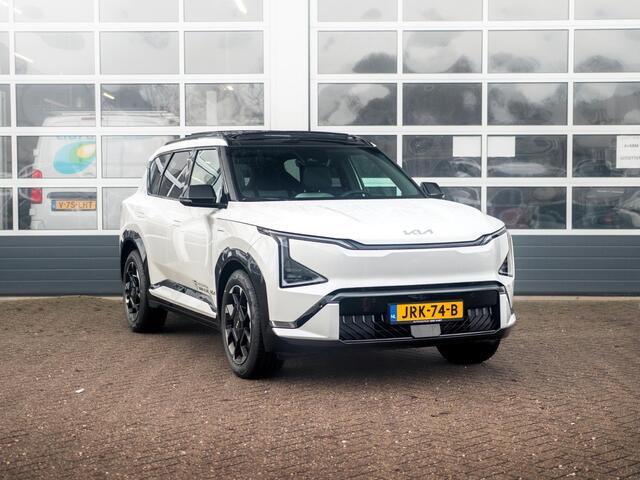 KIA EV5 GT-Line Business Edition 81.4 kWh 17 % bijtelling l Stoelverwarming l El. verstelbare stoelen met memory functie. l Zwarte logo's.