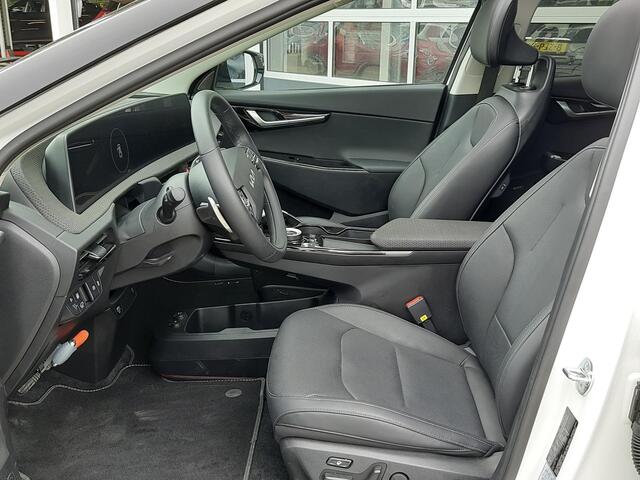 KIA EV6 Plus Advanced 77.4 kWh | Schuif-/kanteldak | Navi | Clima | Adapt. Cruise | Carplay | 20'' LM | Stoelverwarming en Verkoeling