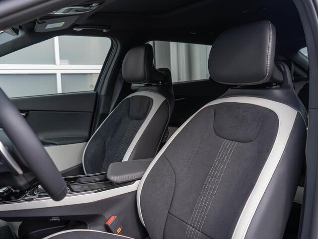 KIA EV6 GT-Line 77.4 kWh Uit Voorraad leverbaar | Navi | Adapt. Cruise | Schuif-/kanteldak | Stoel-/stuurverwarming | 360 camera