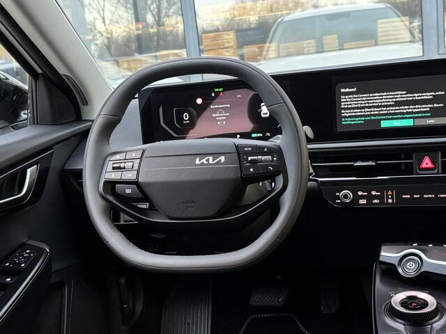 KIA EV6 Light Edition 63 kWh | Camera | Stoelverwarming | Navigatie | Camera