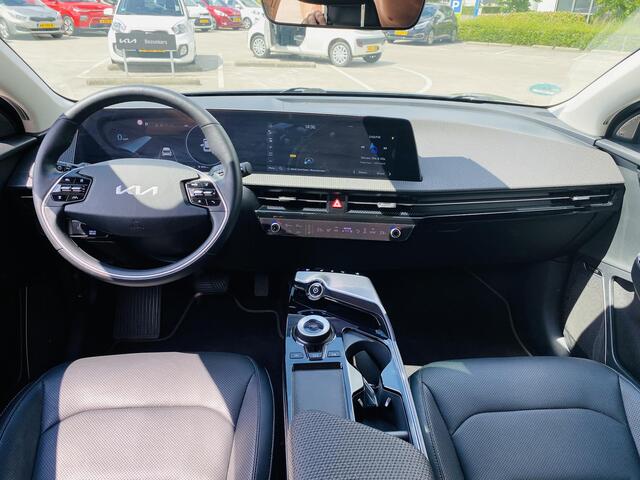 KIA EV6 Plus 77.4 kWh 20 inch | Trekhaak afn. | NL-dealer BTW auto | kmstand kan iets varieeren auto rijdt momenteel.