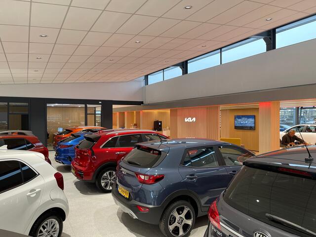KIA EV6 58 kWh - Stoelverwarming - Navigatie - LED koplampen - Privacy Glass - Fabrieksgarantie tot 04-2029