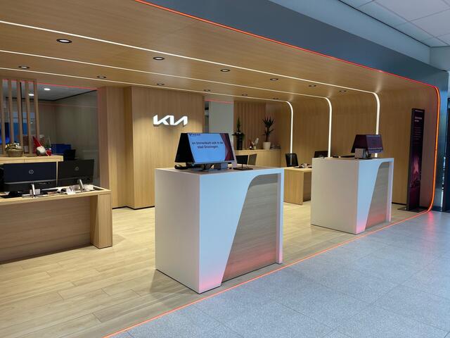 KIA EV6 Light Edition 58 kWh - Stoelverwarming - Navigatie - LED koplampen - Privacy Glass - Fabrieksgarantie tot 05-2031
